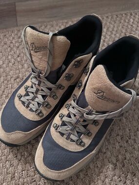 Men’s Danner Hiking Shoes size 12